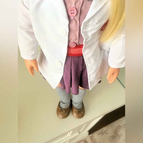 Our Generation Amelia Ann 18-inch Science Doll - Picture 13 of 13